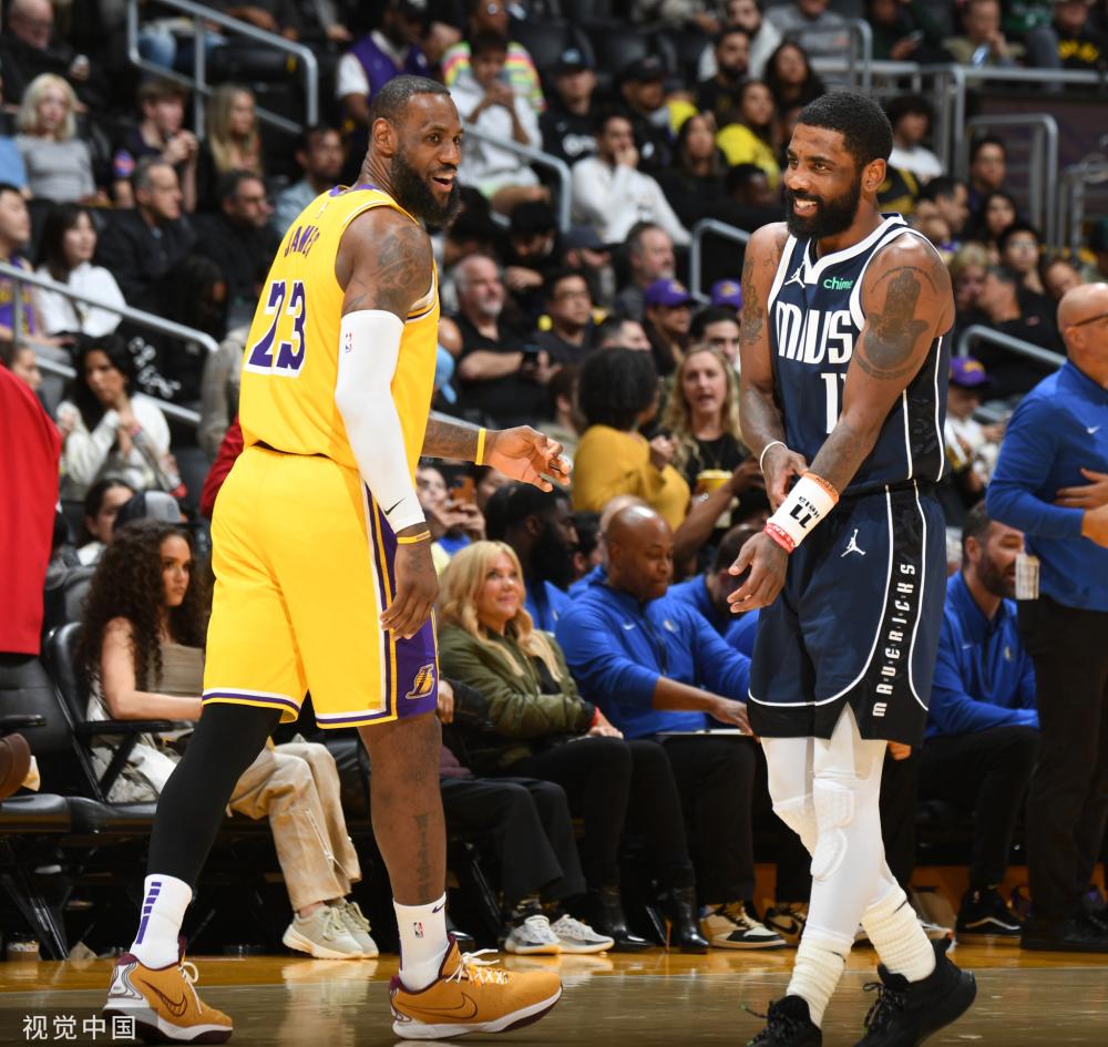 引两人夹击 引两人夹击